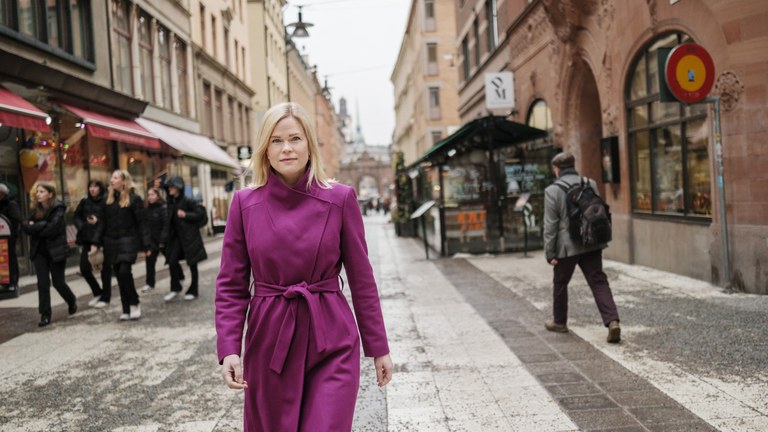 Paulina Brandberg - jämställdhetsministern som vill ta i med hårdhandskarna Paulina Brandberg - jämställdhetsministern som vill ta i med hårdhandskarna