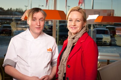 Hillevi på Max