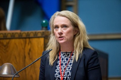 Anniken Hauglie, Helsingfors