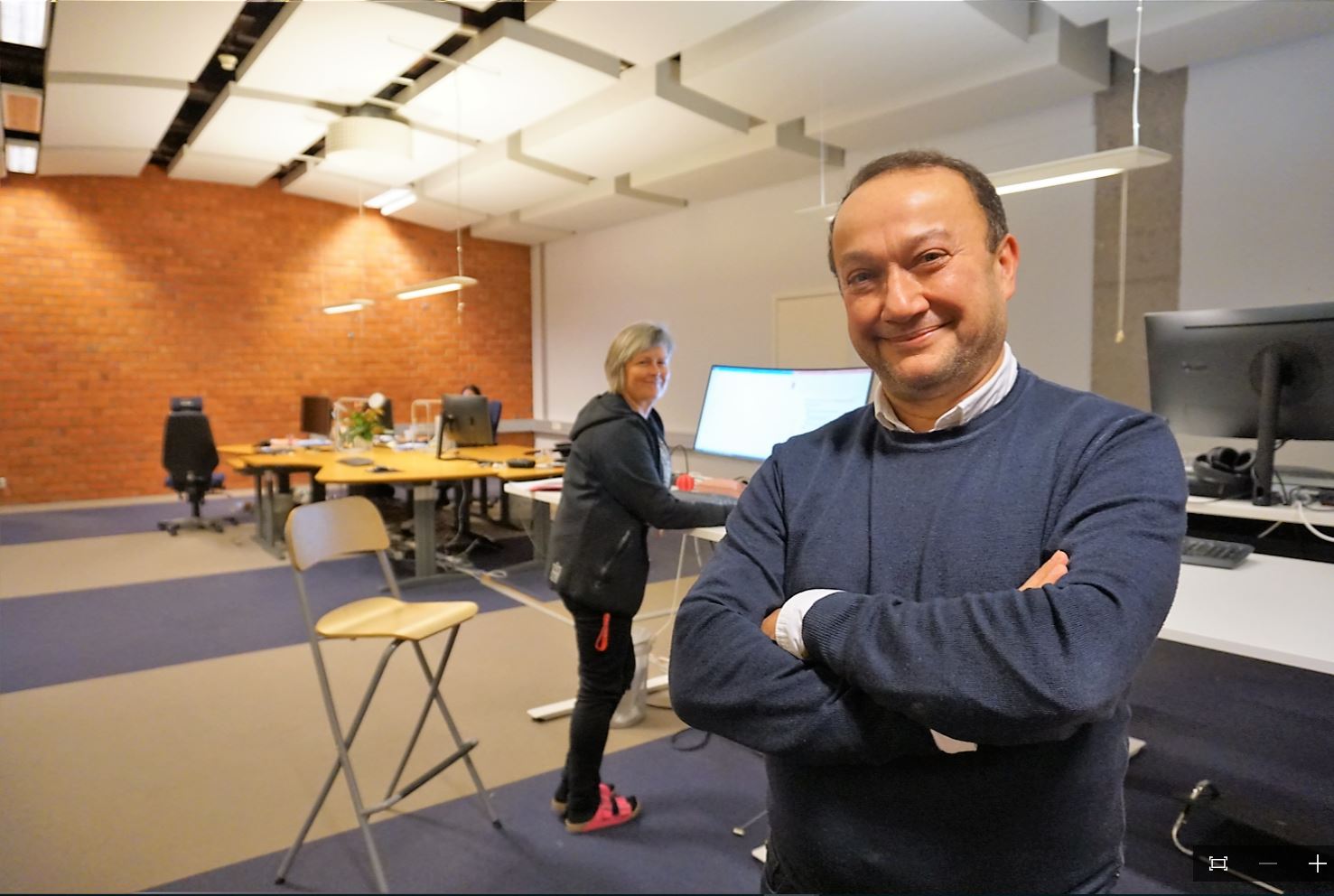 Nader Ahmadi inomhus