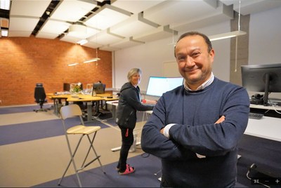 Nader Ahmadi inomhus