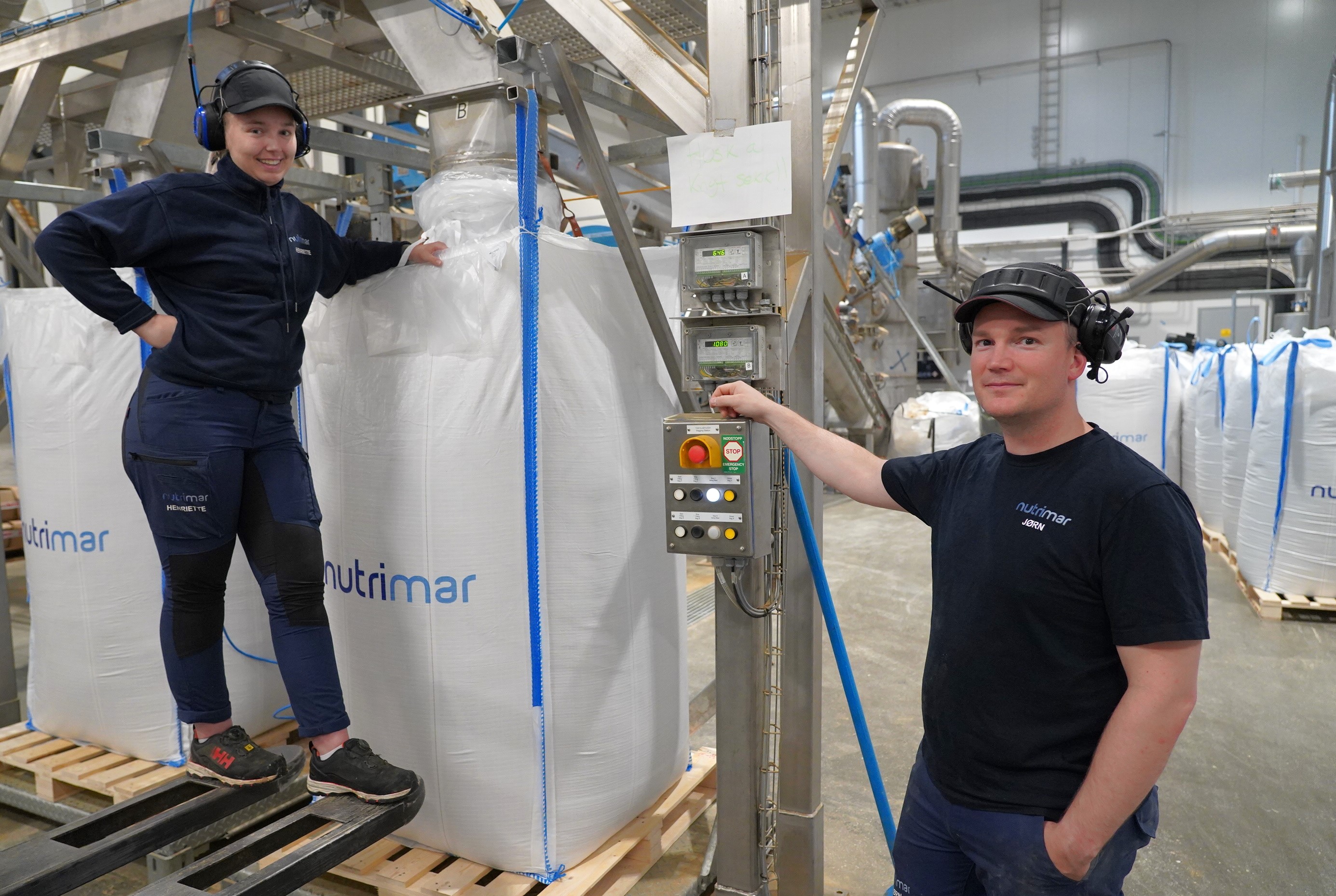 Arbeidere på Nutrimar, Henriette Titlestad og Jørn Hilstad 