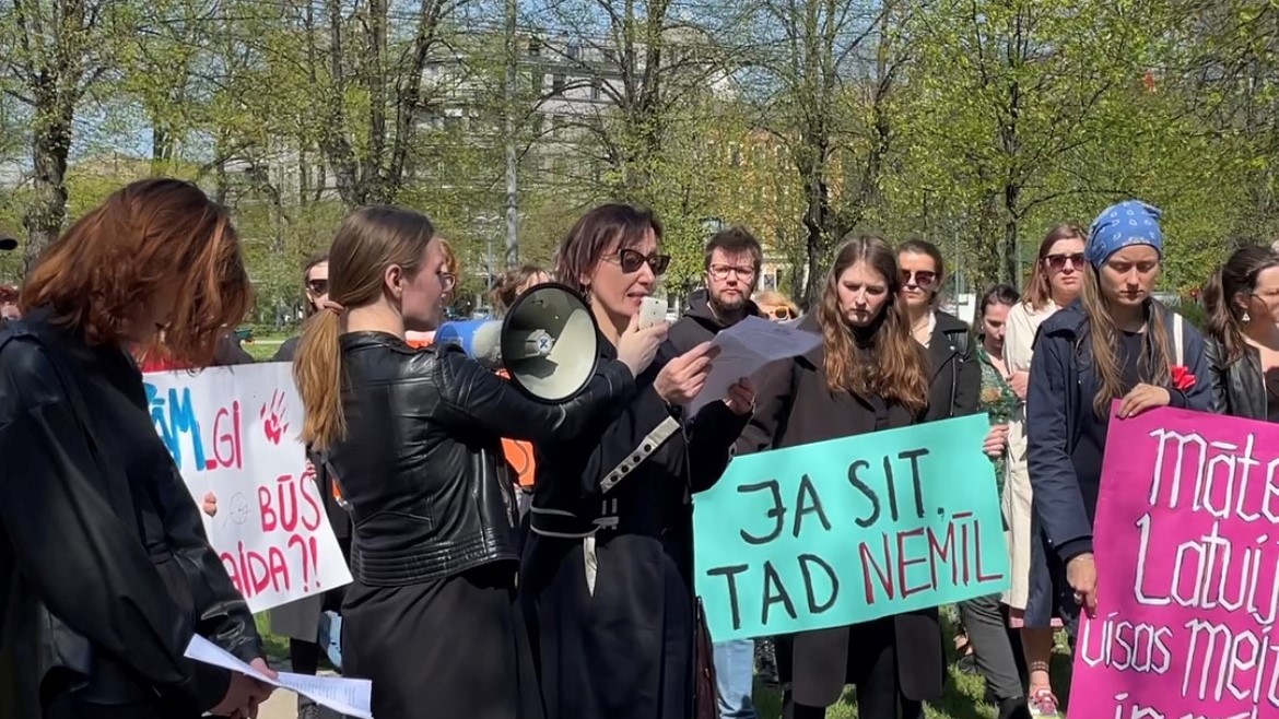 Demonstration mot våld mot kvinnor i Riga