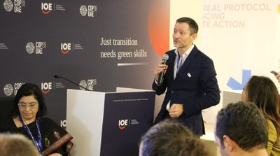 Roberto Suárez Santos, generalsekreterare i IOE
