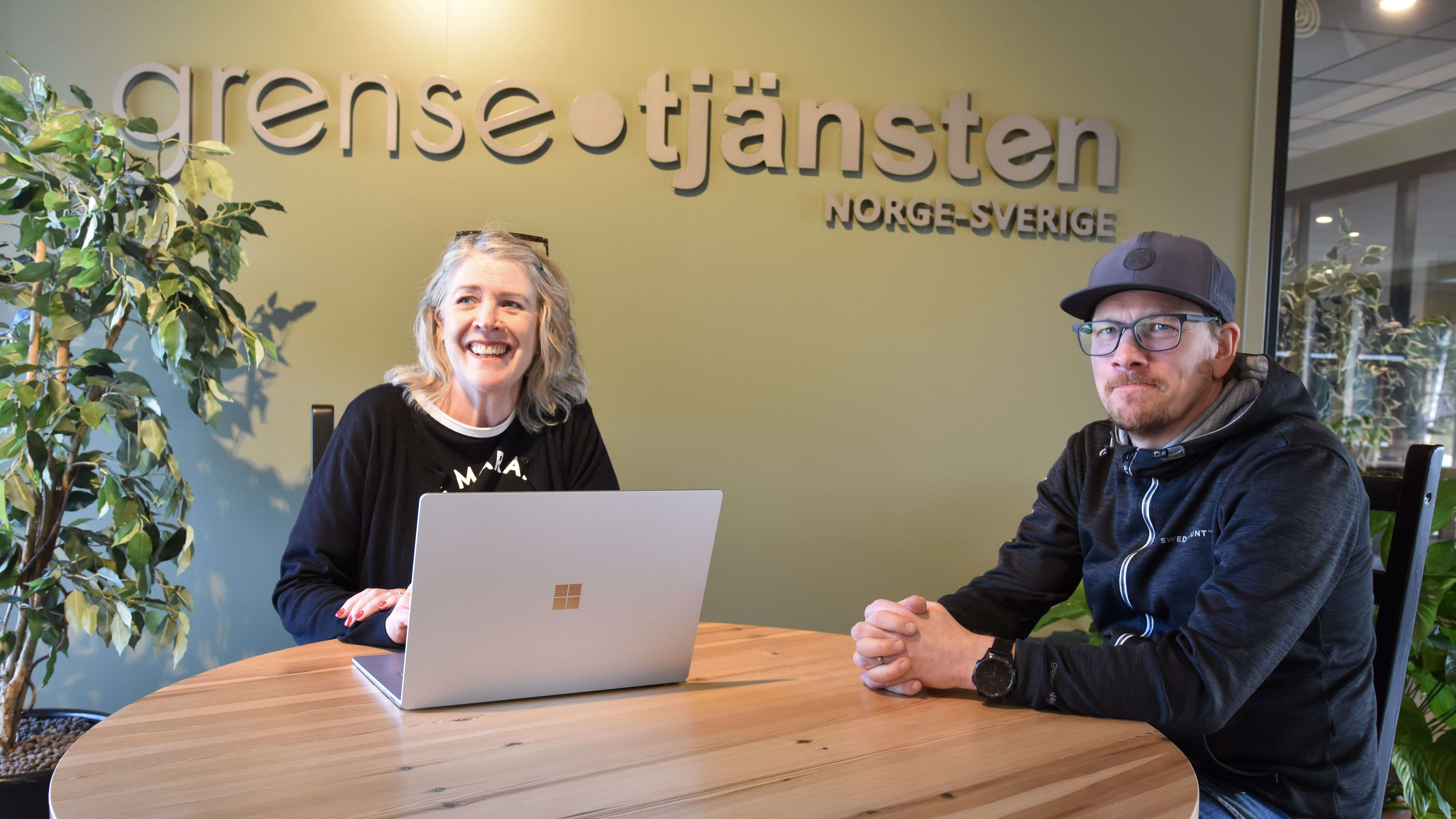Kikki Lindset, Oskar Danielsson, Grensetjänsten Norge-Sverige, inne, foto: Line Scheistrøen